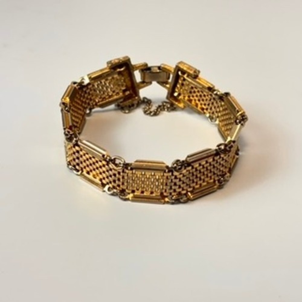 Vintage Mesh Panel Bracelet Gold Tone Textured Link Safety Chain Statement Boho